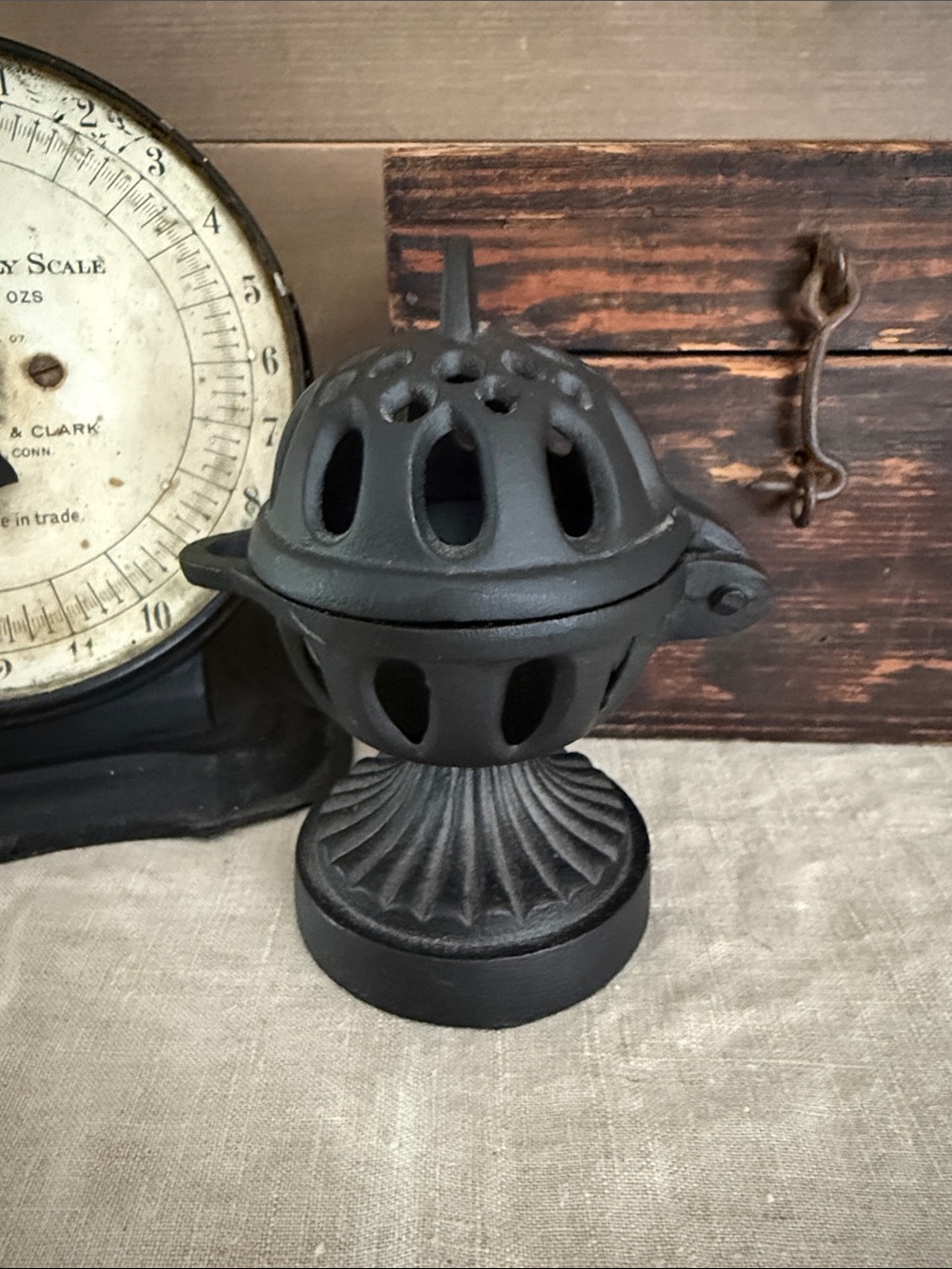 Hearth&Hand | Cast Iron Twine Holder